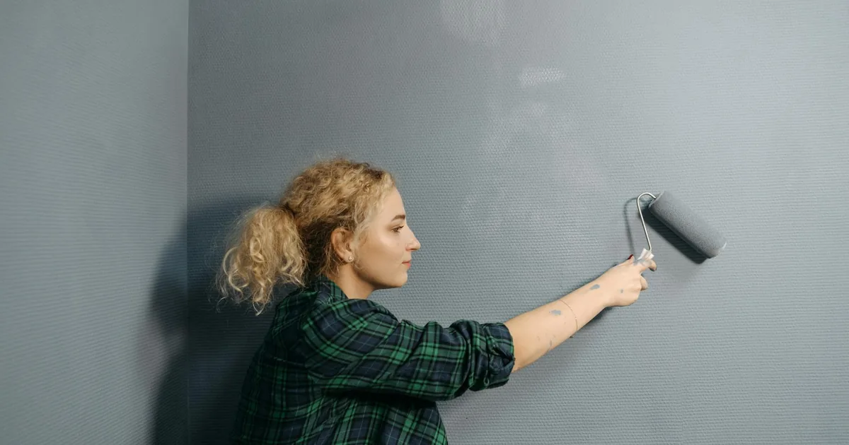 Farba antypleśniowa do łazienki bez okna – poradnik 2026